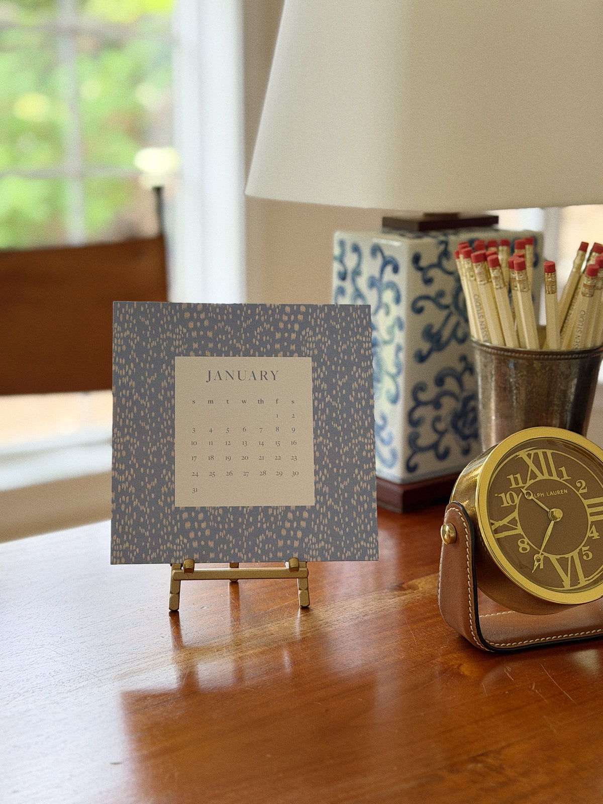 2027 Calendar & Easel Set